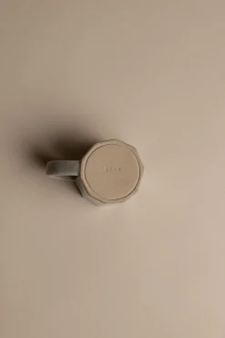 ASHEN MUG