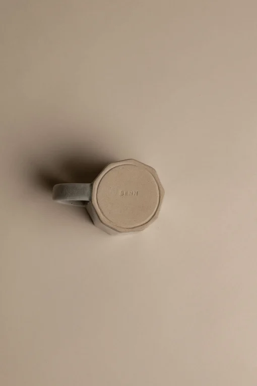 ASHEN MUG