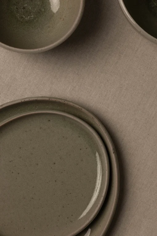 ASHEN SALAD PLATE