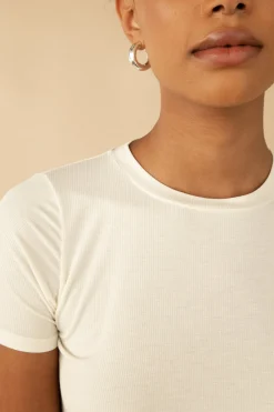 BASIC T-SHIRT