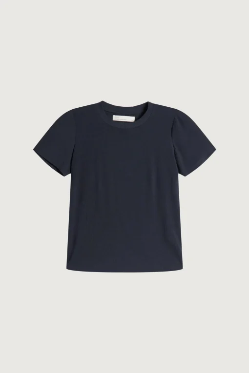 BASIC T-SHIRT