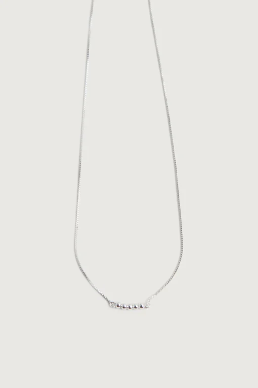 BOX CHAIN NECKLACE WITH BEAD PENDANTS