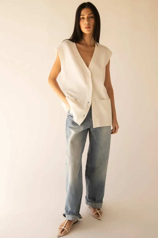 BUTTON FRONT SWEATER VEST
