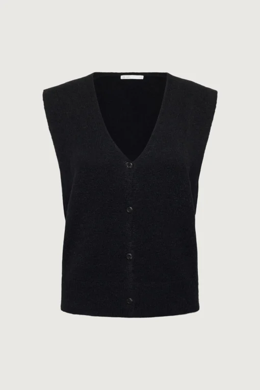 BUTTON FRONT SWEATER VEST