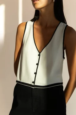 BUTTON FRONT TANK