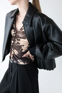BUTTON FRONT V-NECK LONG SLEEVE TOP