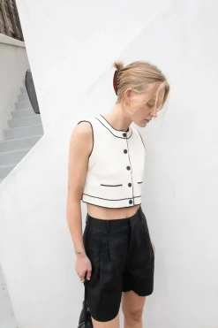 BUTTON UP SWEATER VEST