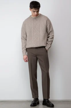 CABLE KNIT CREWNECK SWEATER