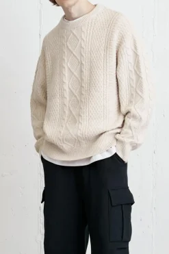 CABLE KNIT CREWNECK SWEATER