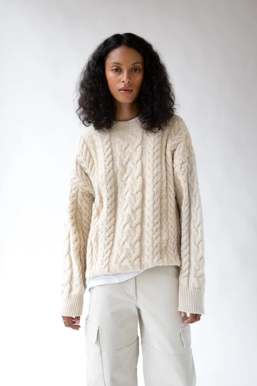 CABLE KNIT CREWNECK SWEATER