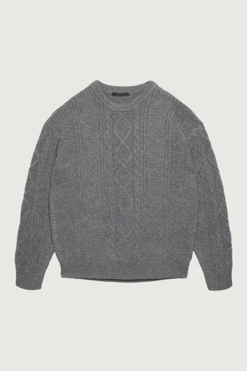 CABLE KNIT CREWNECK SWEATER
