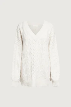 CABLE KNIT V-NECK SWEATER