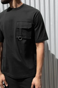 CARGO POCKET T-SHIRT