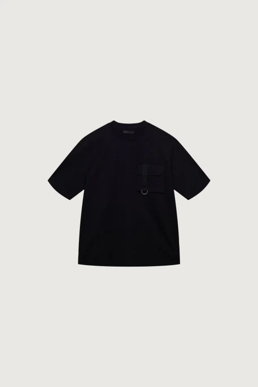 CARGO POCKET T-SHIRT