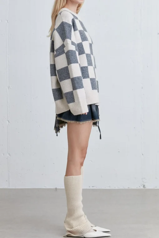 CHECKERED CREWNECK SWEATER