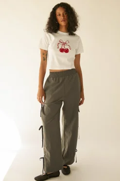 CHERRY GRAPHIC T-SHIRT