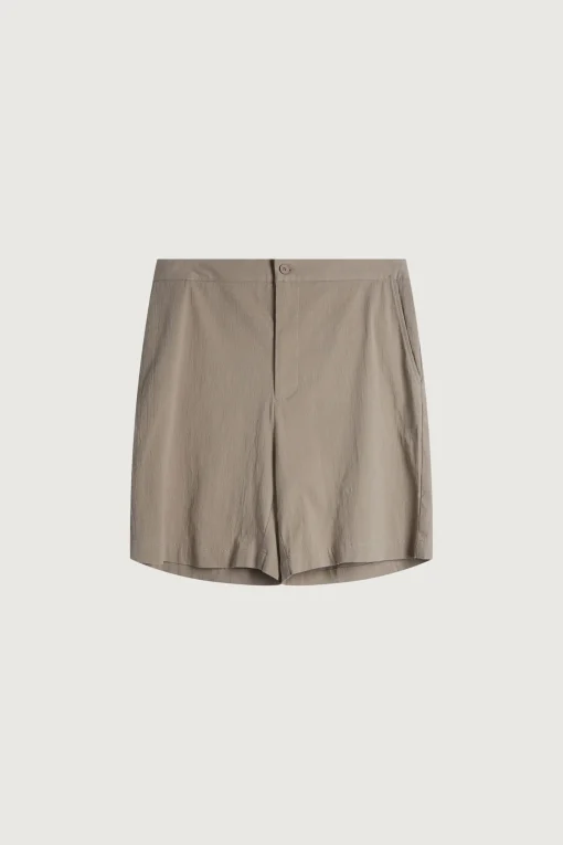 CLASSIC FIT SHORT