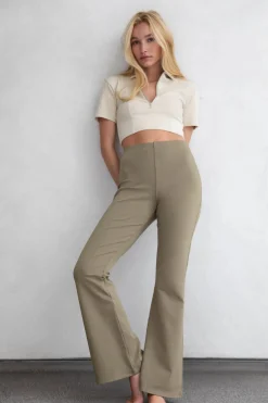 COLLARED HALF ZIP TEE