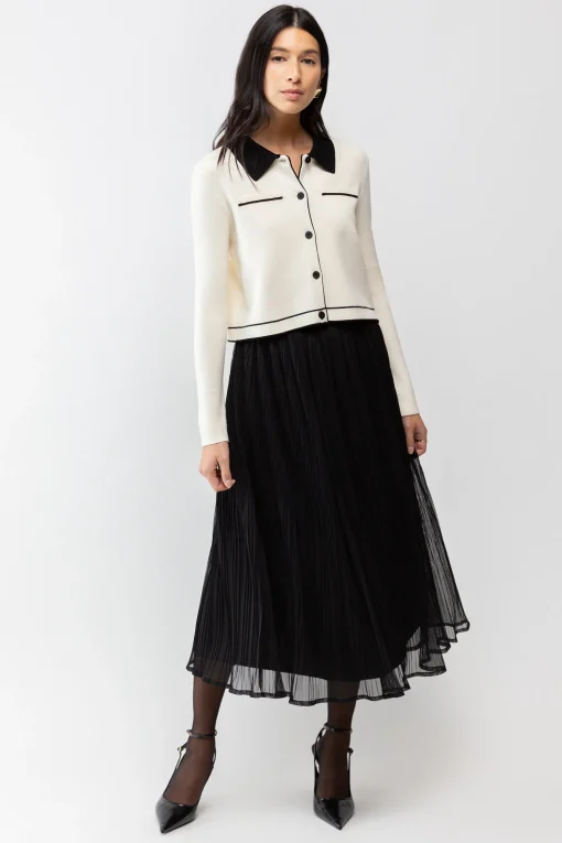 COLLARED SWEATER