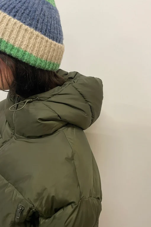 COLOR BLOCK BEANIE
