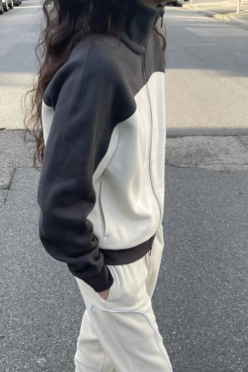 COLOUR BLOCK ZIP-UP JACKET