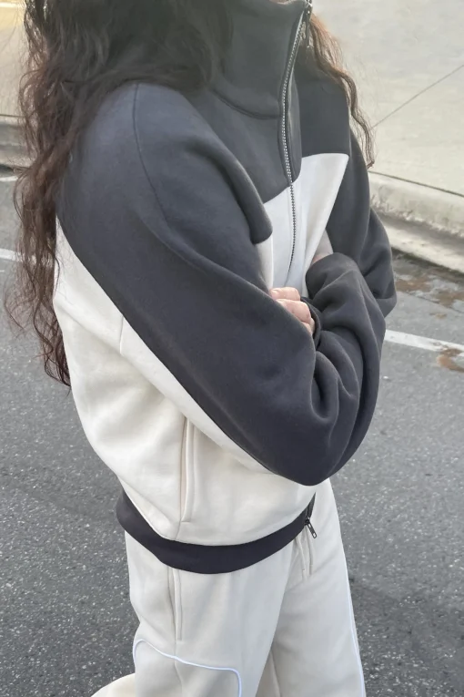 COLOUR BLOCK ZIP-UP JACKET