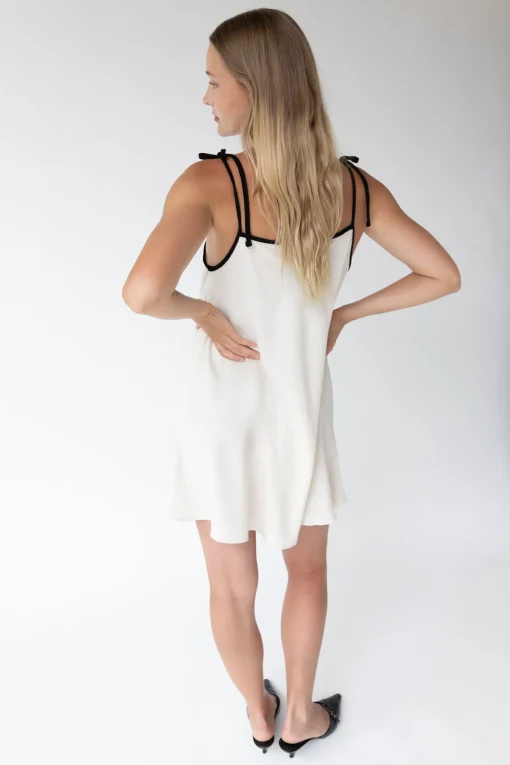 CONTRAST DETAIL MINI DRESS