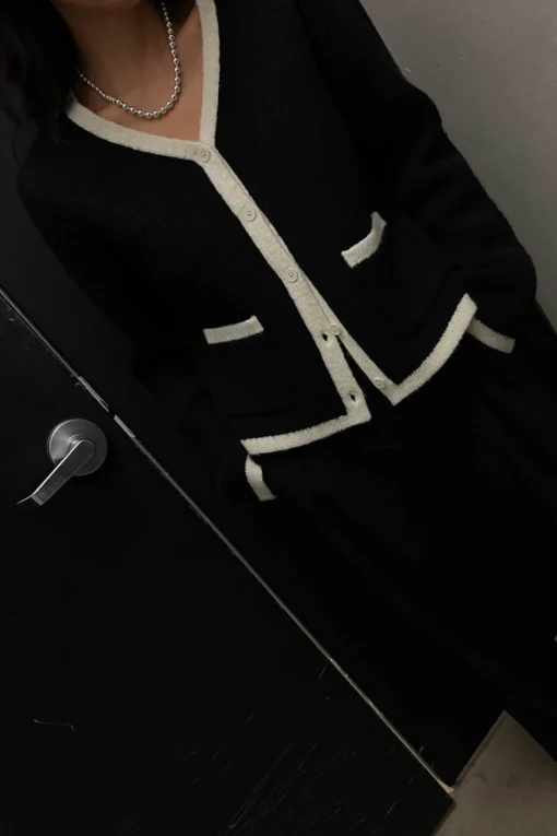 CONTRAST TRIM BUTTON UP CARDIGAN