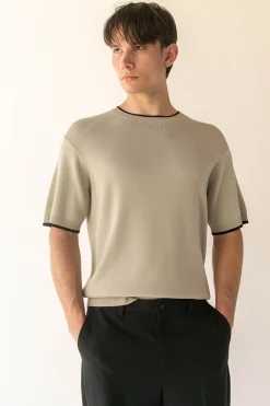 CONTRAST TRIM SHORT SLEEVE SWEATER