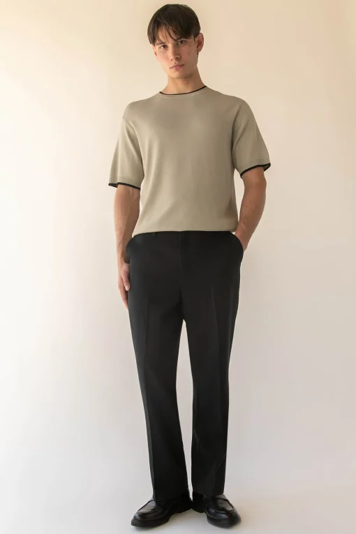 CONTRAST TRIM SHORT SLEEVE SWEATER