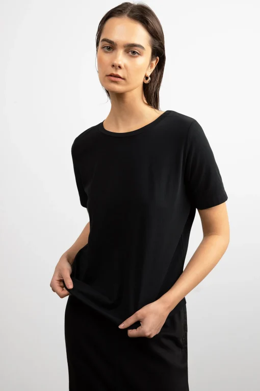 CORE T-SHIRT
