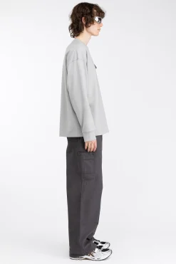 CREWNECK SWEATSHIRT WITH CARGO POCKET
