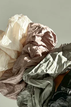CRINKLED OVERSIZED HAIR SCRUNCHIE