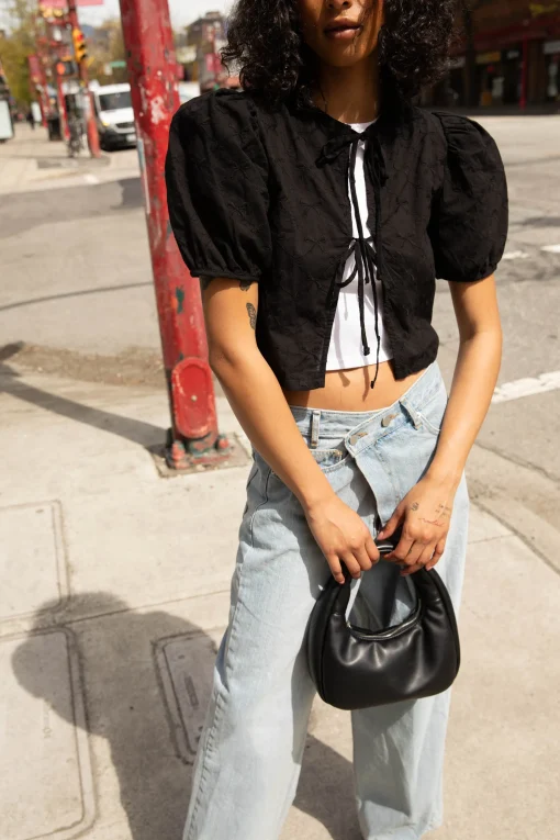 CROPPED BLOUSE WITH BOW PATTERN