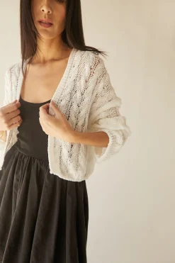CROPPED CABLE KNIT CARDIGAN