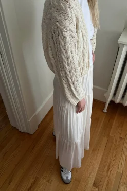 CROPPED CABLE KNIT CARDIGAN