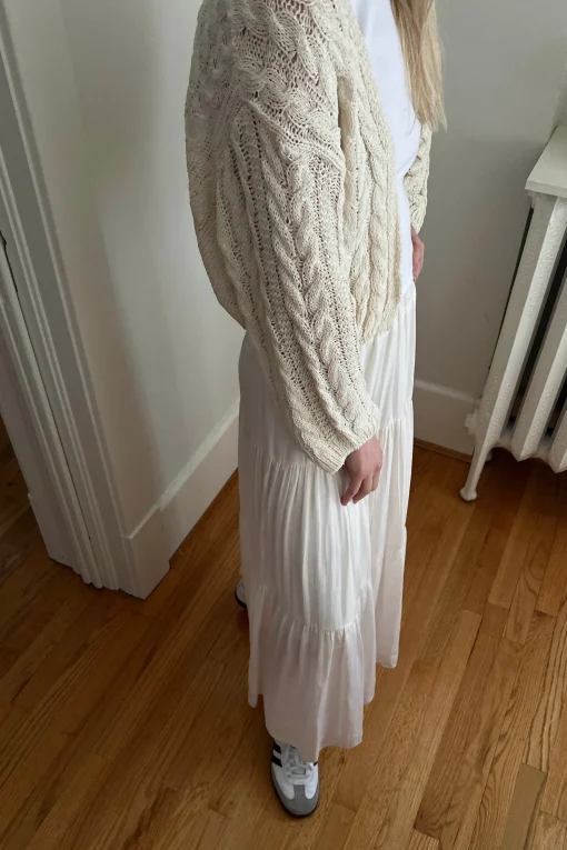 CROPPED CABLE KNIT CARDIGAN