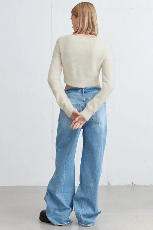 CROPPED FUZZY CARDIGAN