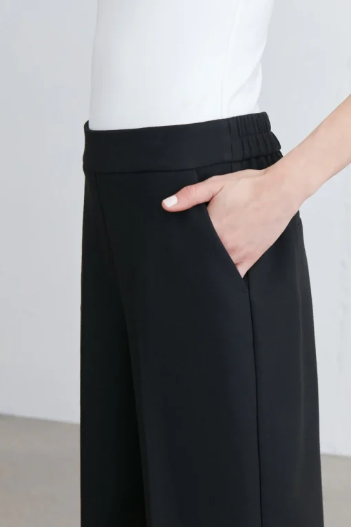 CROPPED HALF ELASTIC WAIST PANT