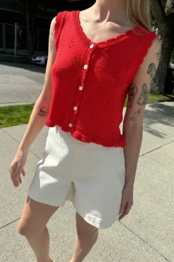 CROPPED SCALLOPED KNIT TANK