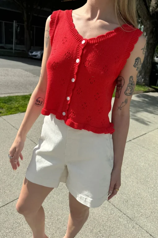 CROPPED SCALLOPED KNIT TANK