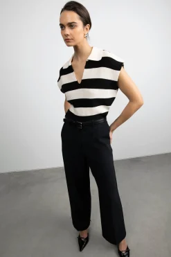 CROPPED STRIPED COLLARED SWEATER