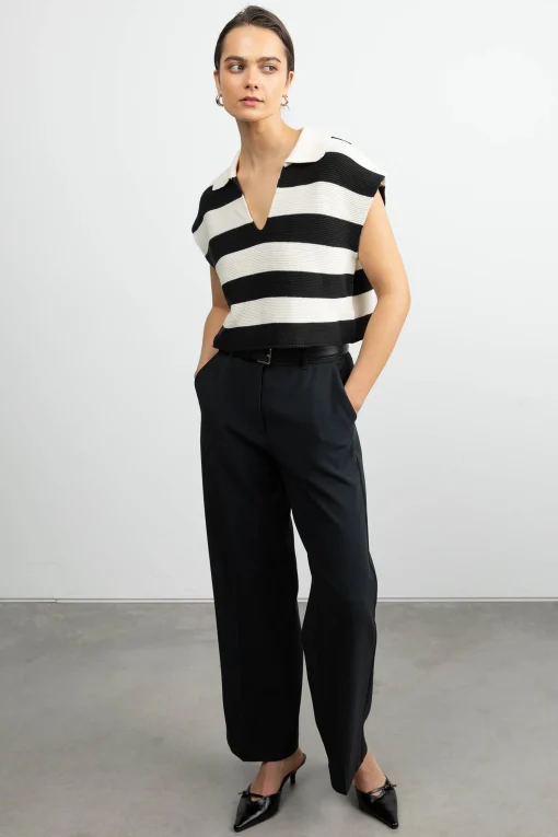 CROPPED STRIPED COLLARED SWEATER