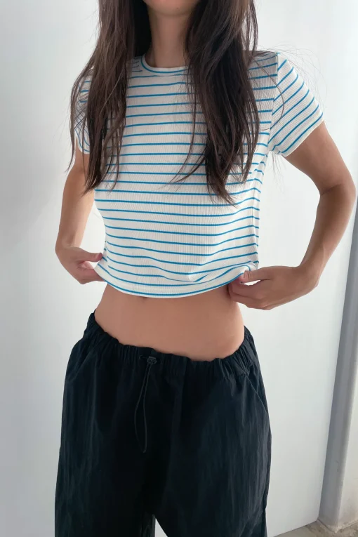 CROPPED STRIPED T-SHIRT
