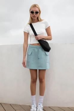 CROPPED T-SHIRT