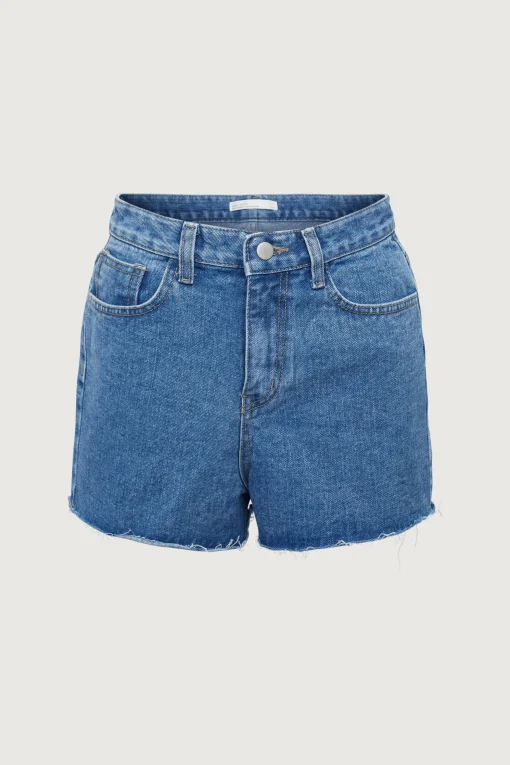 CUT OFF DENIM SHORTS