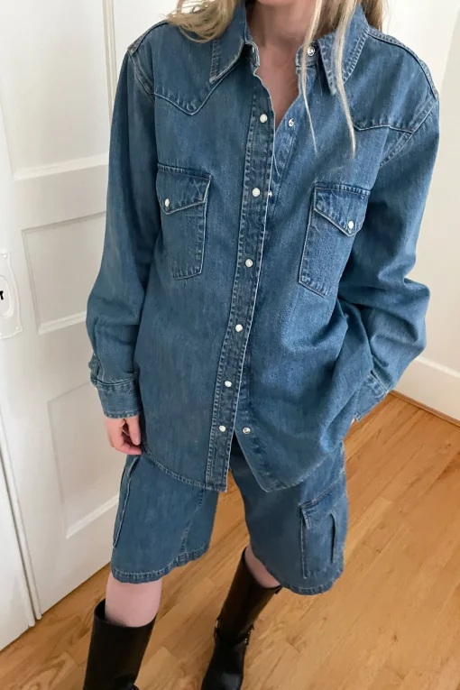 DENIM BUTTON-UP SHIRT