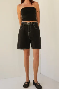 DENIM SHORTS WITH LEATHER BELT