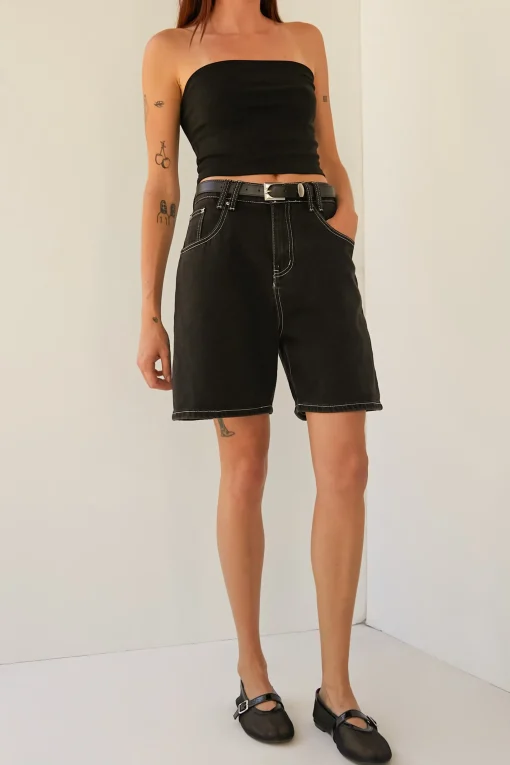 DENIM SHORTS WITH LEATHER BELT