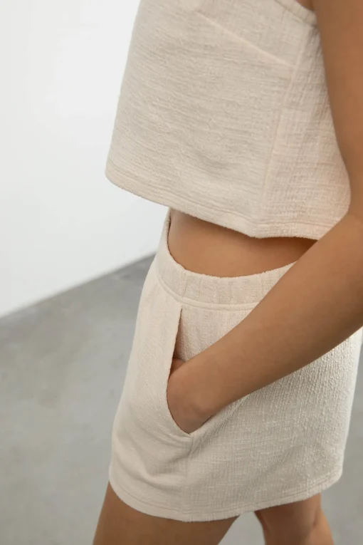 ELASTIC WAIST SHORT